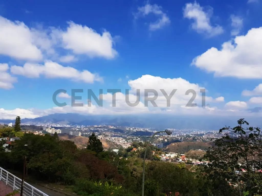 Excelente Casa Estilo Aleman, hermosa vista al Avila - 27