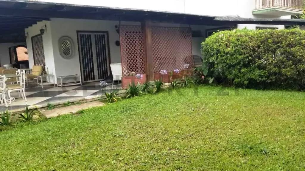 Excelente Casa Estilo Aleman, hermosa vista al Avila - 5