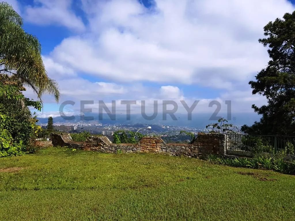 Excelente Casa Estilo Aleman, hermosa vista al Avila - 8