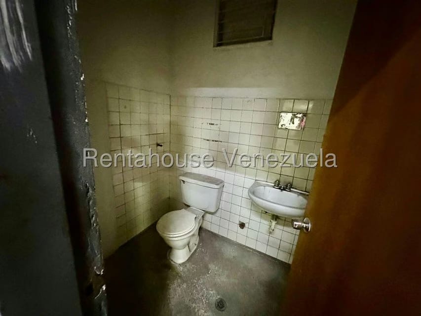 Comercial (Local Comercial) en Alquiler en Centro, Lara - 16