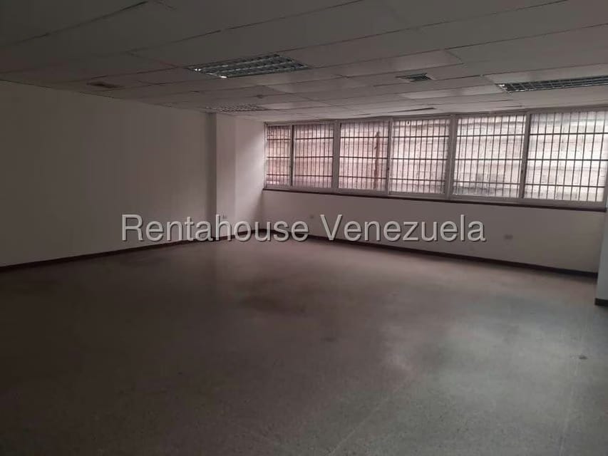 Comercial (Oficina) en Alquiler en La Urbina, Distrito Metropolitano - 6