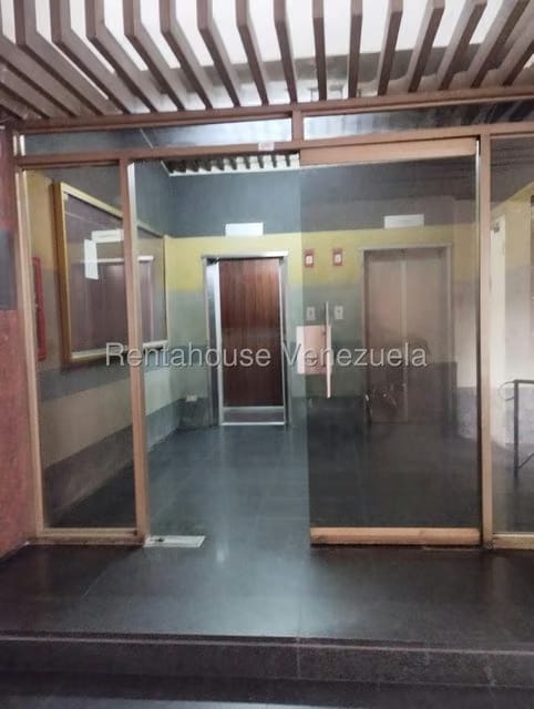 Comercial (Oficina) en Alquiler en Bello Monte, Distrito Metropolitano - 2