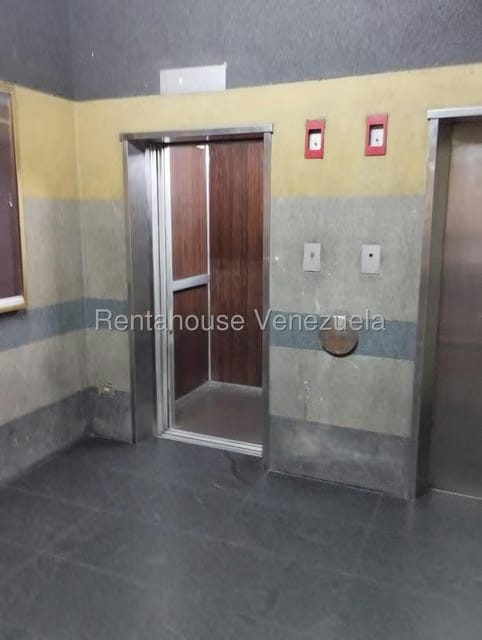 Comercial (Oficina) en Alquiler en Bello Monte, Distrito Metropolitano - 3