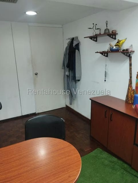 Comercial (Oficina) en Alquiler en Bello Monte, Distrito Metropolitano - 9