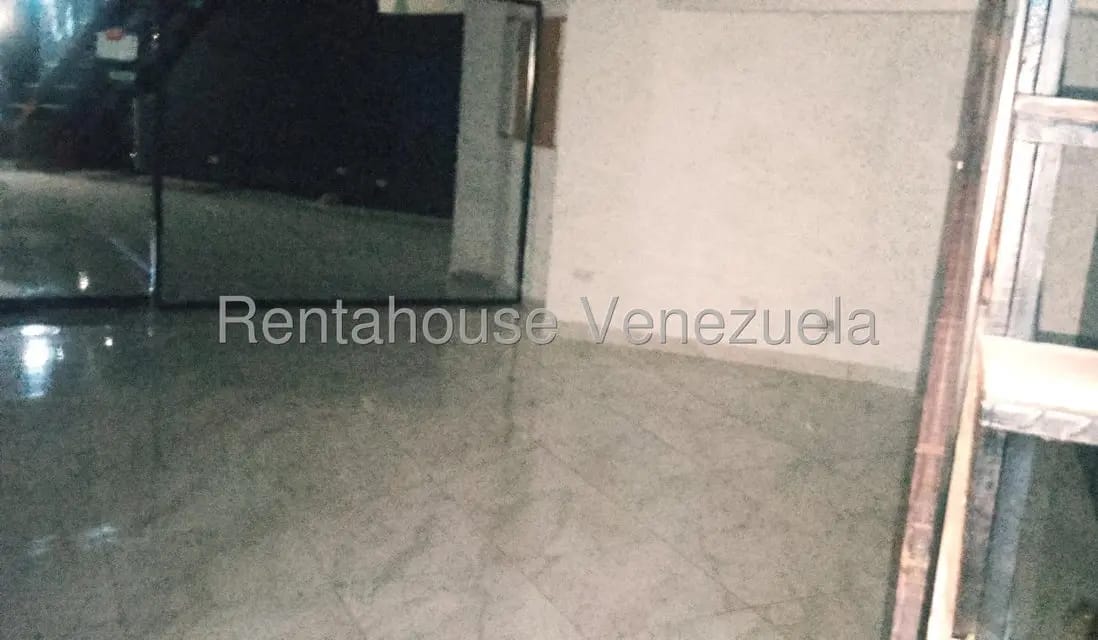 Comercial (Local Comercial) en Alquiler en La Castellana, Distrito Metropolitano - 3