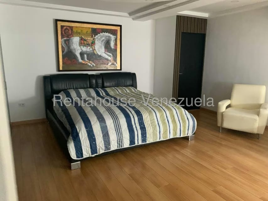 Casa (Multipes Niveles) en Venta en Alto Hatillo, Distrito Metropolitano - 41