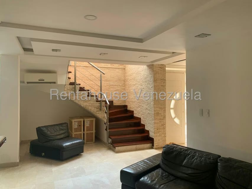 Casa (Multipes Niveles) en Venta en Alto Hatillo, Distrito Metropolitano - 7