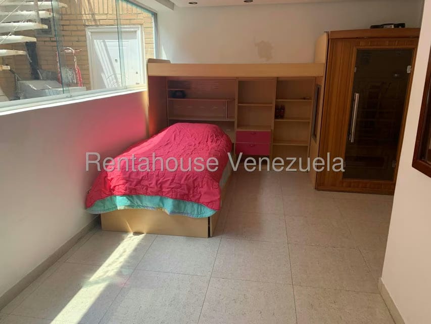 Casa (Multipes Niveles) en Venta en Alto Hatillo, Distrito Metropolitano - 10