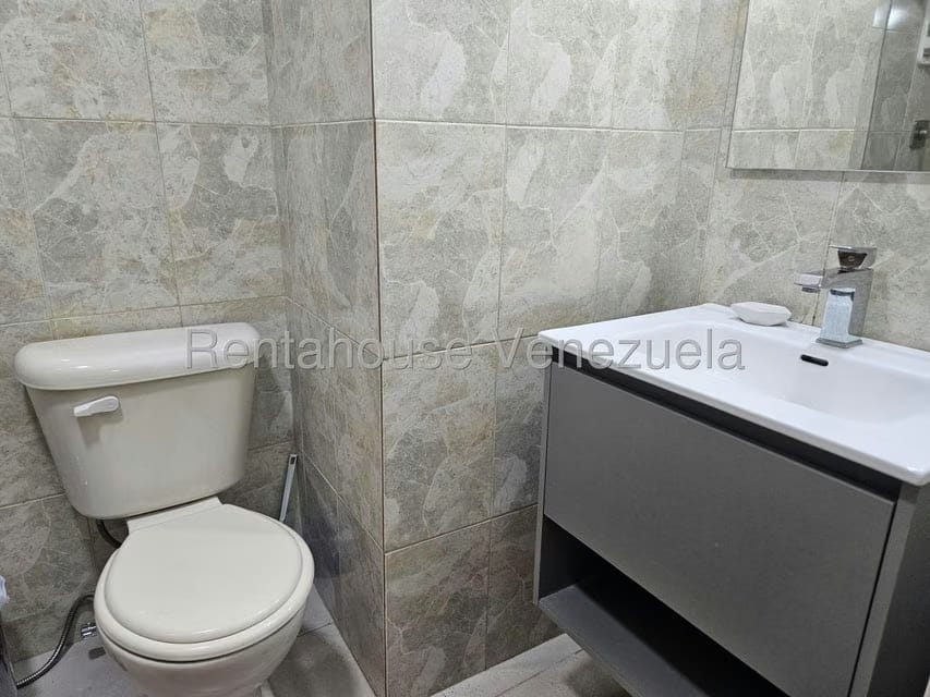 Apartamento (1 Nivel) en Alquiler en Chacao, Distrito Metropolitano - 16