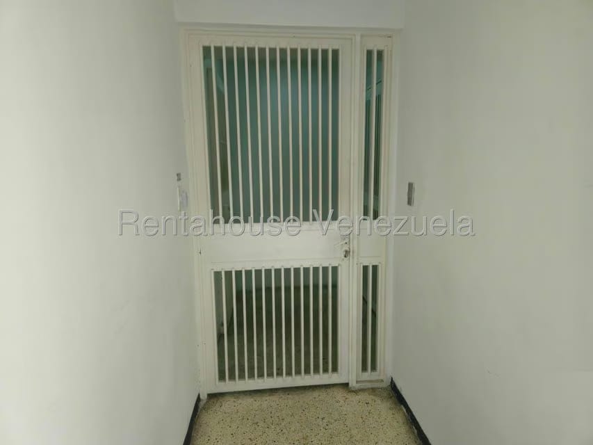 Apartamento (1 Nivel) en Alquiler en Chacao, Distrito Metropolitano - 4