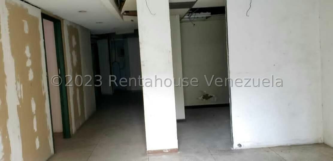 Comercial (Local Comercial) en Venta en Parroquia Catedral, Distrito Metropolitano - 4
