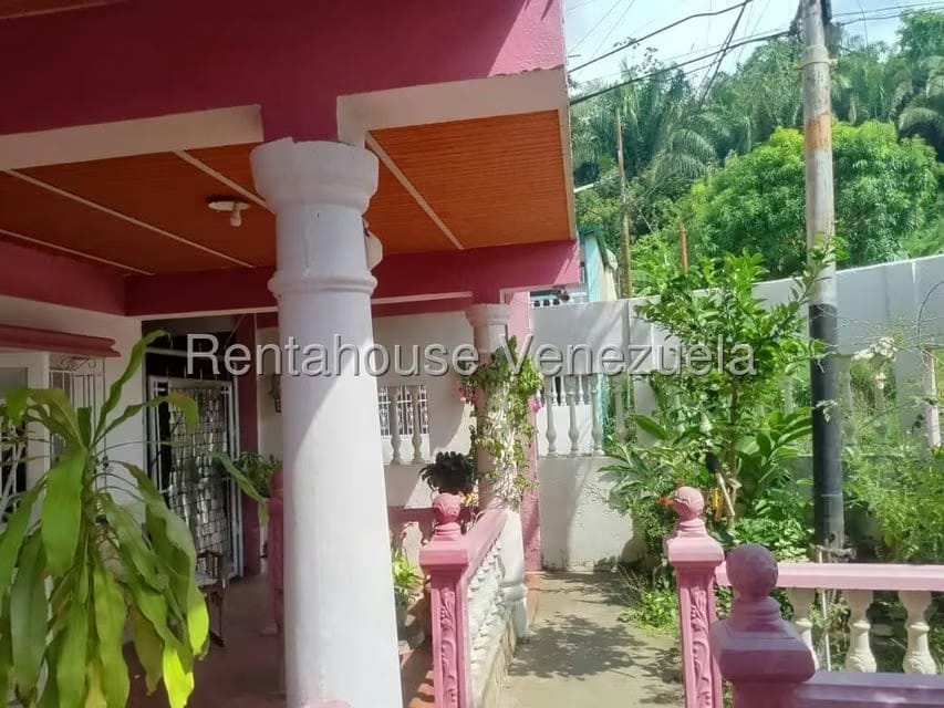 Casa (Contemporaneo) en Venta en Las Malvinas, Trujillo - 5