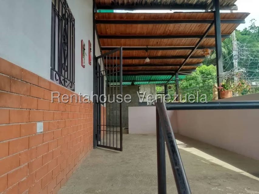 Casa (Contemporaneo) en Venta en Las Malvinas, Trujillo - 10
