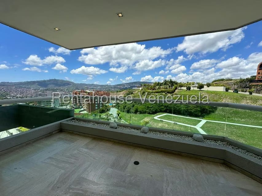 Apartamento (1 Nivel) en Venta en Mirador de Los Campitos I, Distrito Metropolitano - 5