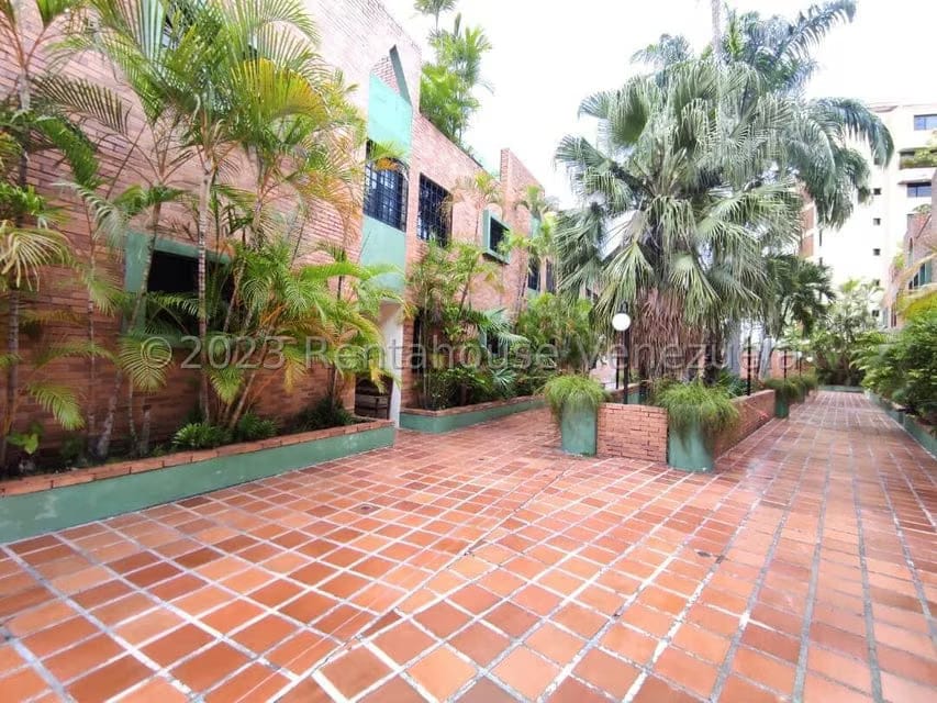 Casa (Multipes Niveles) en Venta en El Pedregal, Lara - 2