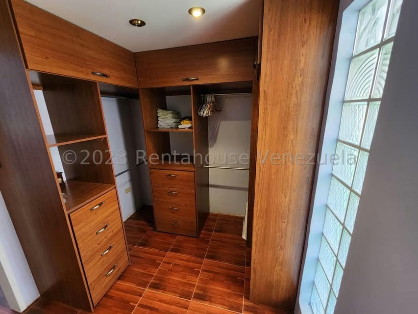 Casa (Duplex) en Venta en Colinas de Carrizal, Miranda - 16