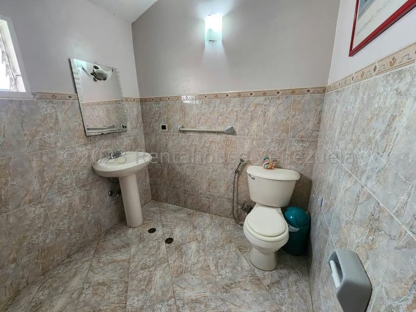 Casa (Duplex) en Venta en Colinas de Carrizal, Miranda - 22