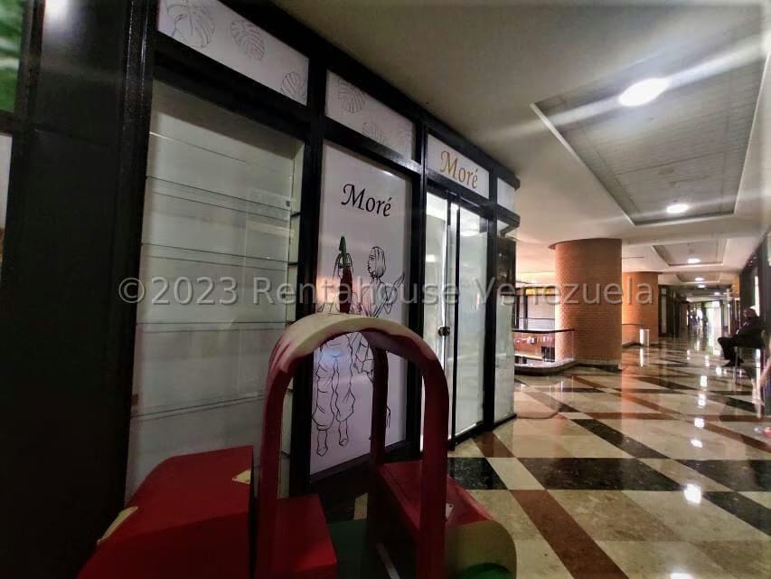 Comercial (Local Comercial) en Venta en Los Naranjos del Cafetal, Distrito Metropolitano - 13