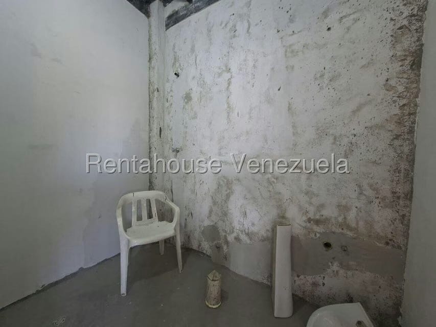 Comercial (Local Comercial) en Alquiler en La Montanita, Lara - 11