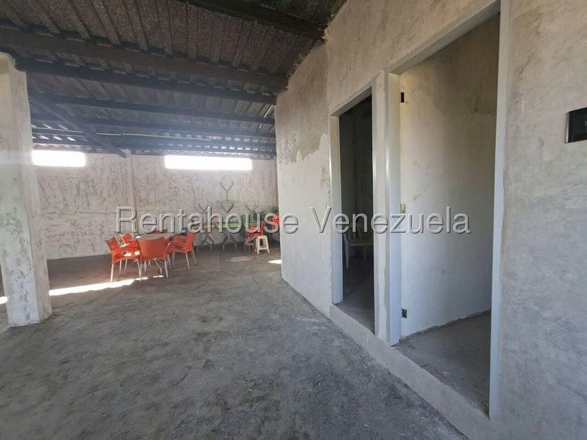 Comercial (Local Comercial) en Alquiler en La Montanita, Lara - 9