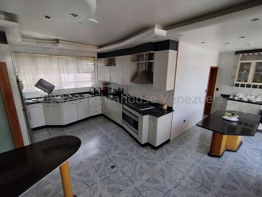 Casa (Multipes Niveles) en Venta en Macaracuay, Distrito Metropolitano - 16