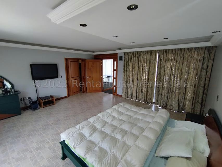 Casa (Multipes Niveles) en Venta en Macaracuay, Distrito Metropolitano - 23