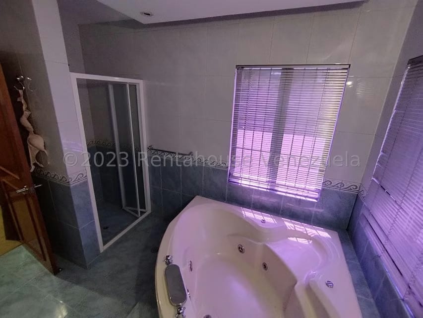 Casa (Multipes Niveles) en Venta en Macaracuay, Distrito Metropolitano - 29