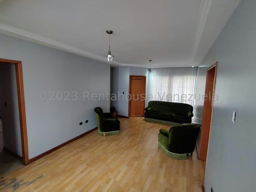 Casa (Multipes Niveles) en Venta en Macaracuay, Distrito Metropolitano - 31