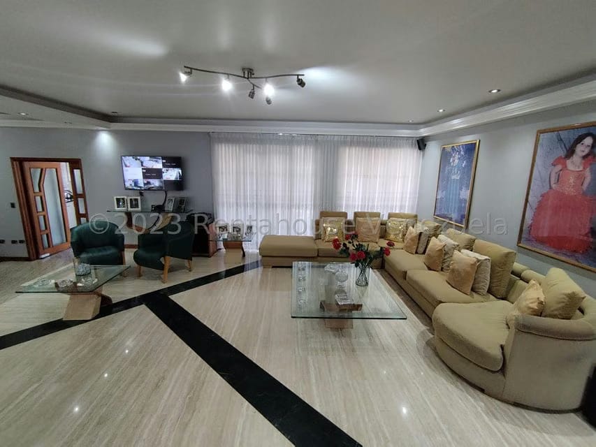 Casa (Multipes Niveles) en Venta en Macaracuay, Distrito Metropolitano - 8