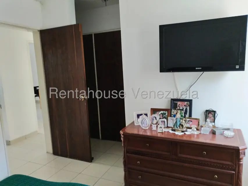 Apartamento (1 Nivel) en Venta en Los Mangos, Carabobo - 12