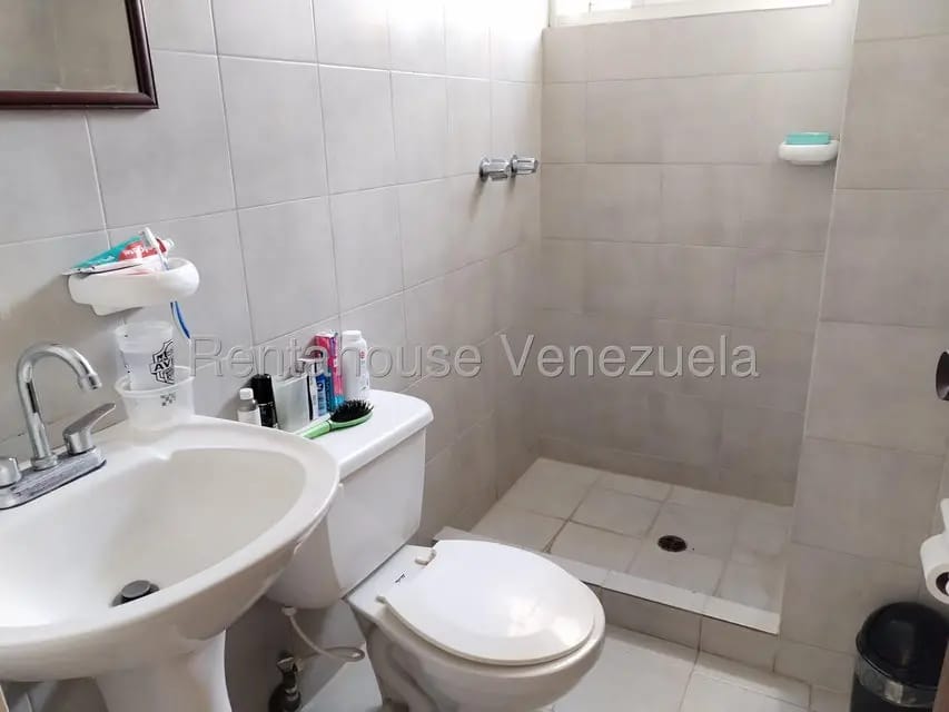 Apartamento (1 Nivel) en Venta en Los Mangos, Carabobo - 13
