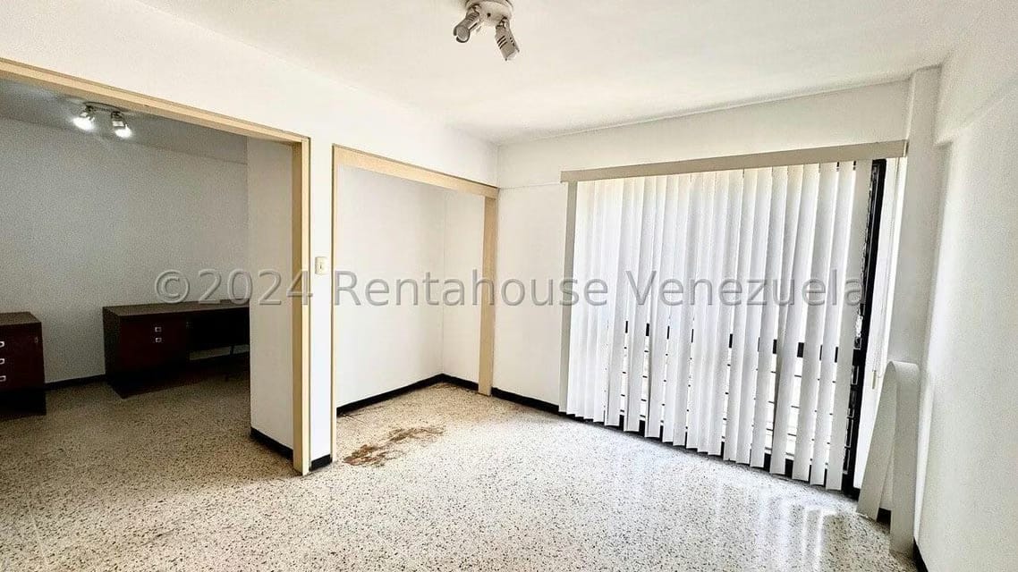 Comercial (Oficina) en Alquiler en Bello Monte, Distrito Metropolitano - 4