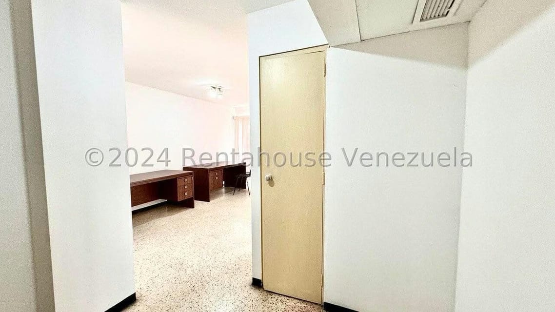 Comercial (Oficina) en Alquiler en Bello Monte, Distrito Metropolitano - 5