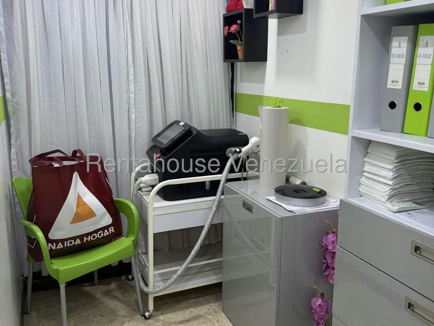 Comercial (Local Comercial) en Alquiler en Las Mercedes, Distrito Metropolitano - 5