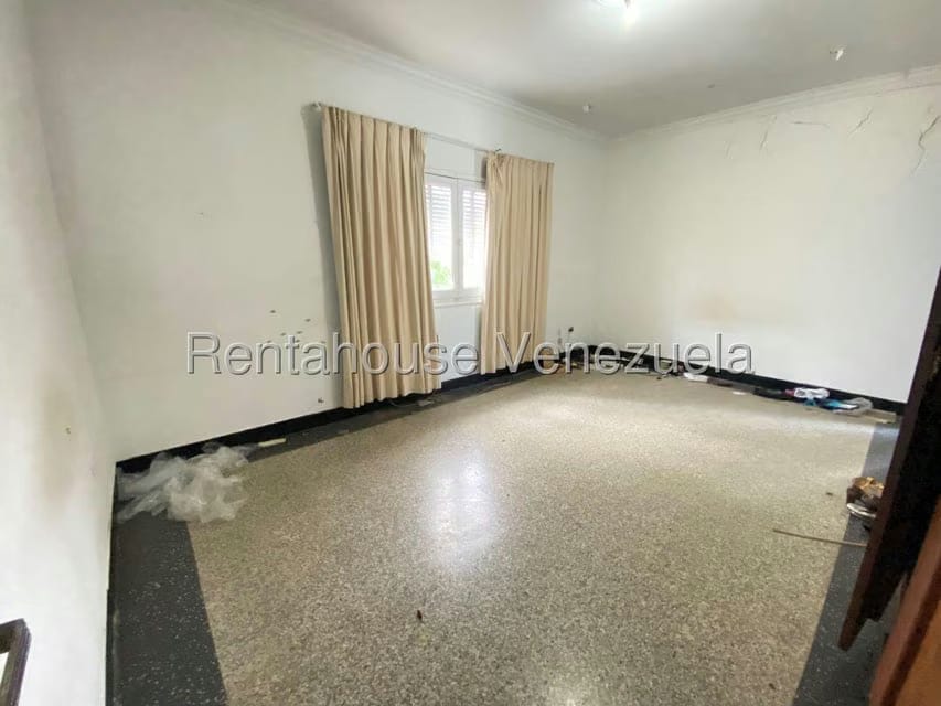 Comercial (Local Comercial) en Alquiler en Santa Monica, Distrito Metropolitano - 25