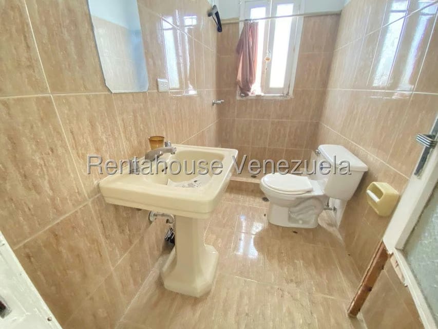 Comercial (Local Comercial) en Alquiler en Santa Monica, Distrito Metropolitano - 29