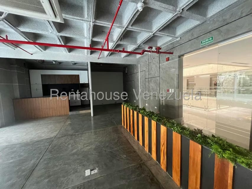 Comercial (Oficina) en Alquiler en Cerro Verde, Distrito Metropolitano - 23