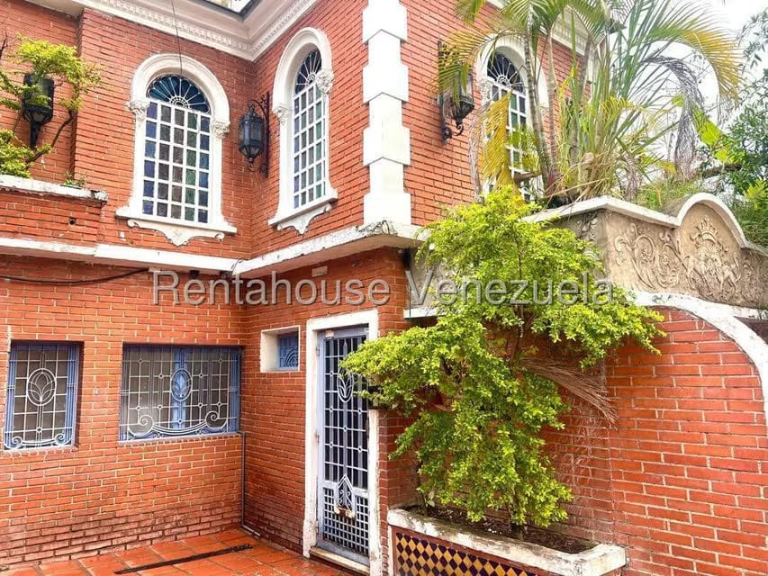 Comercial (Oficina) en Alquiler en Los Palos Grandes, Distrito Metropolitano