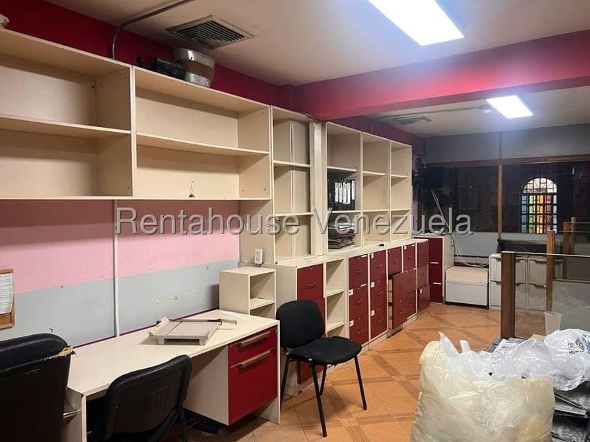 Comercial (Oficina) en Alquiler en Los Palos Grandes, Distrito Metropolitano - 7