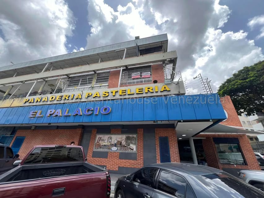 Comercial (Consultorio Medico) en Alquiler en El Marques, Distrito Metropolitano - 2