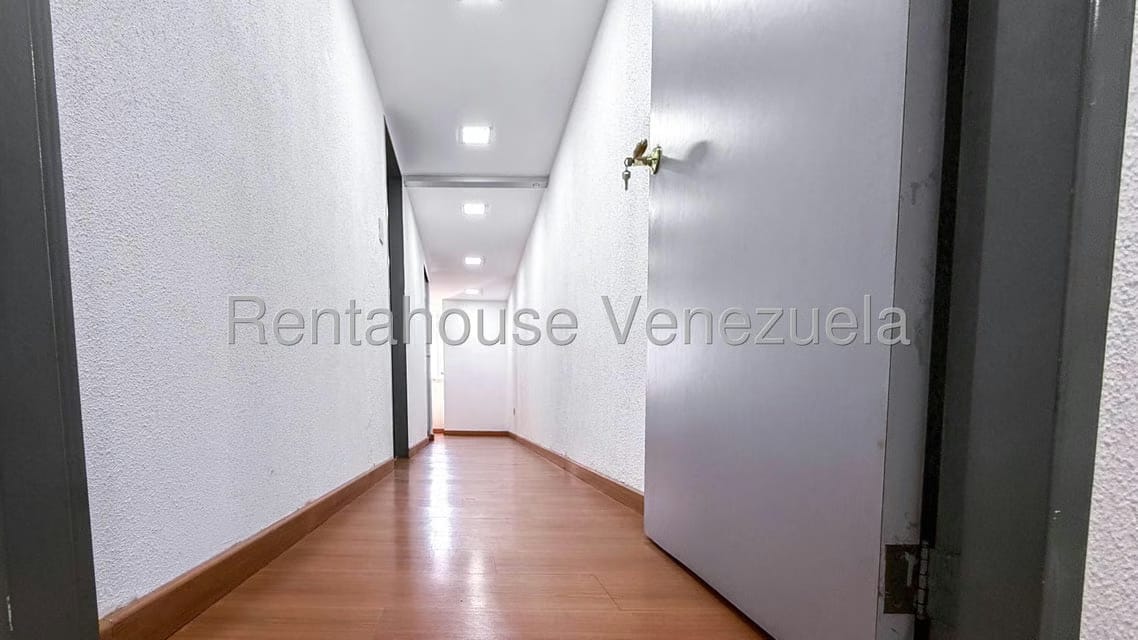 Comercial (Oficina) en Venta en La Campiña, Distrito Metropolitano - 15