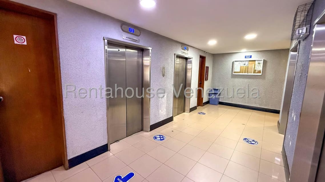 Comercial (Oficina) en Venta en La Campiña, Distrito Metropolitano - 4