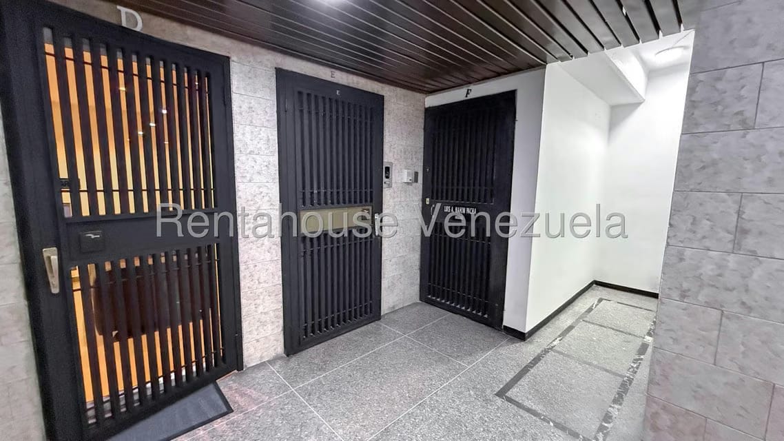 Comercial (Oficina) en Venta en La Campiña, Distrito Metropolitano - 5