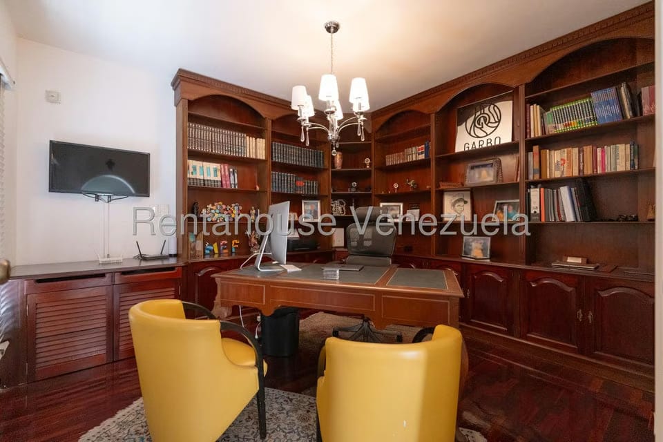 Casa (Multipes Niveles) en Venta en Los Naranjos del Cafetal, Distrito Metropolitano - 11