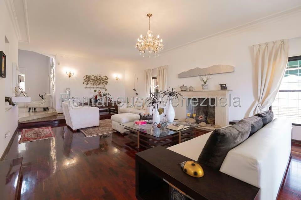Casa (Multipes Niveles) en Venta en Los Naranjos del Cafetal, Distrito Metropolitano - 14