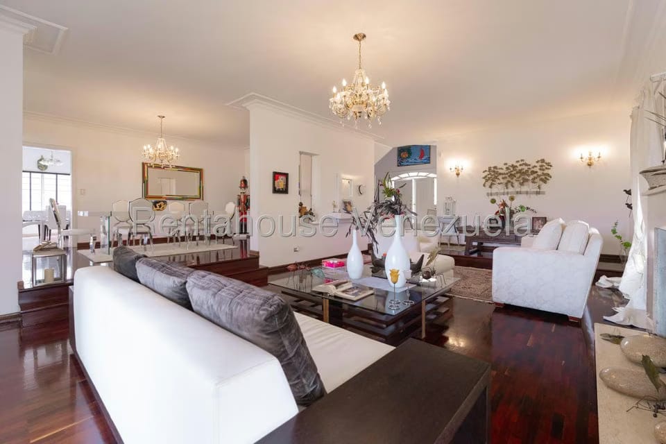Casa (Multipes Niveles) en Venta en Los Naranjos del Cafetal, Distrito Metropolitano - 15