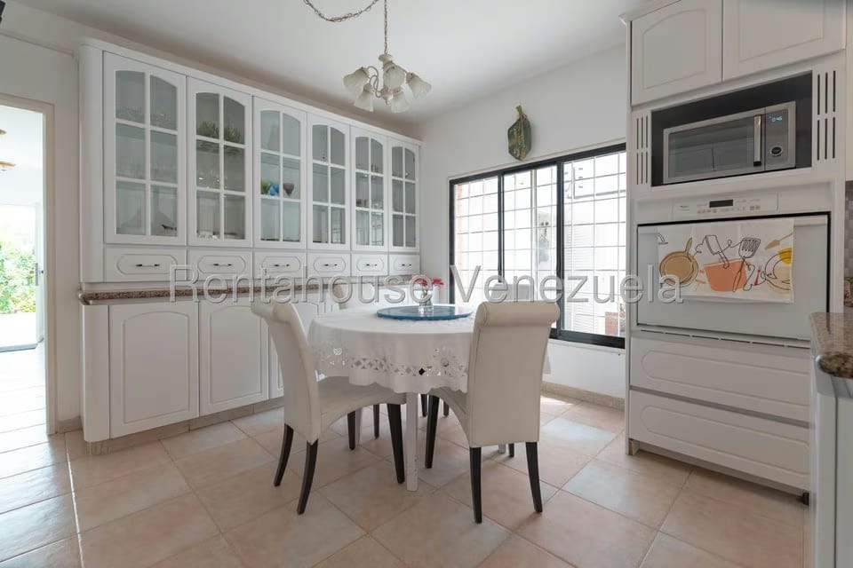 Casa (Multipes Niveles) en Venta en Los Naranjos del Cafetal, Distrito Metropolitano - 21