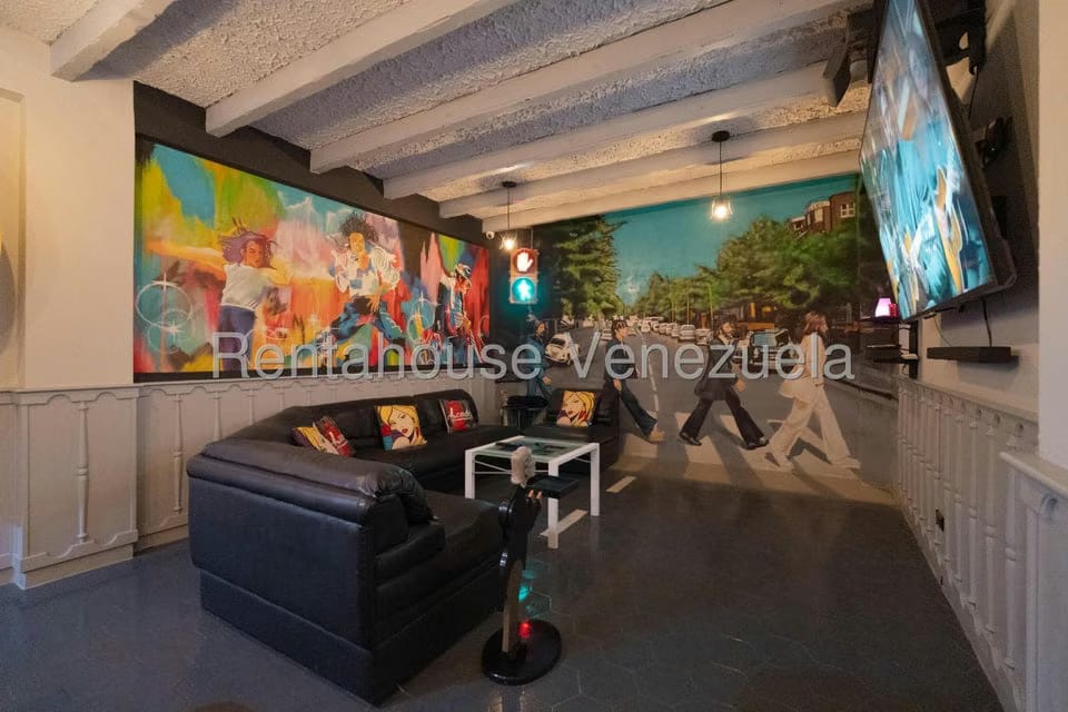 Casa (Multipes Niveles) en Venta en Los Naranjos del Cafetal, Distrito Metropolitano - 26