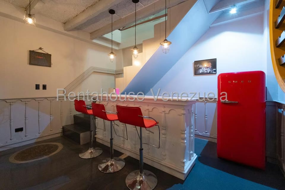 Casa (Multipes Niveles) en Venta en Los Naranjos del Cafetal, Distrito Metropolitano - 28