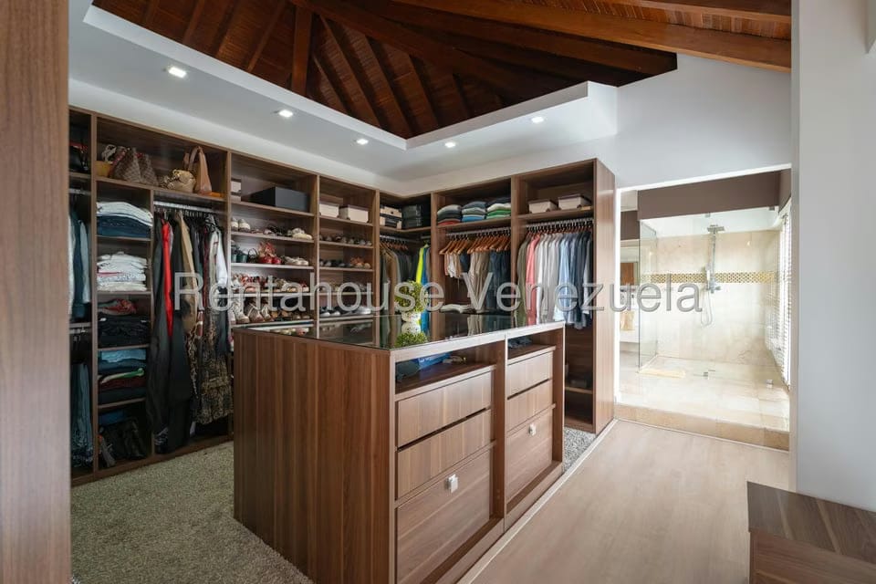 Casa (Multipes Niveles) en Venta en Los Naranjos del Cafetal, Distrito Metropolitano - 38